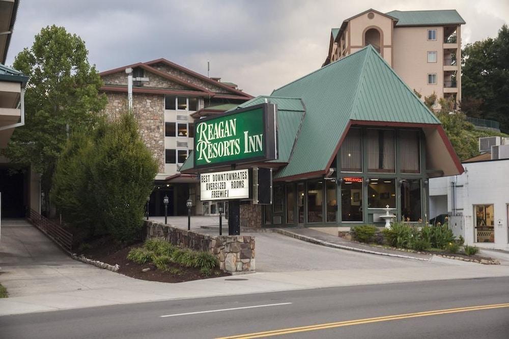 Reagan Resorts Inn — 3