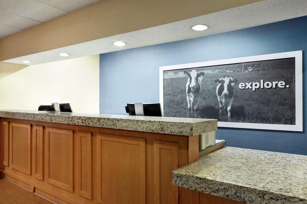 Hampton Inn Abilene — 3