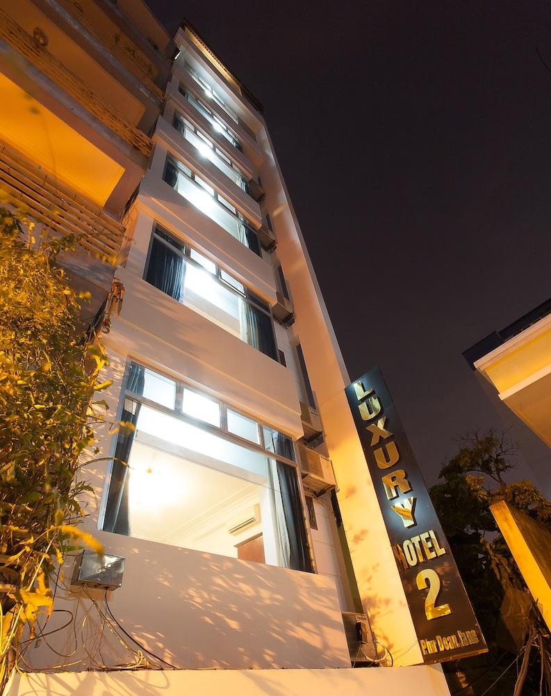 Luxury Hotel
