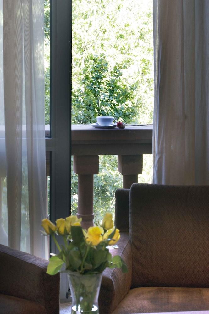 Tufenkian Historic Yerevan Hotel — 8