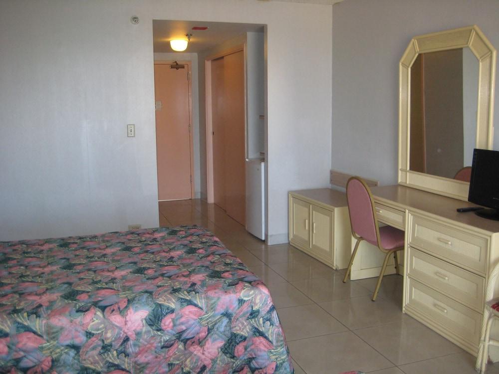 Tumon Bay Capital Hotel — 9