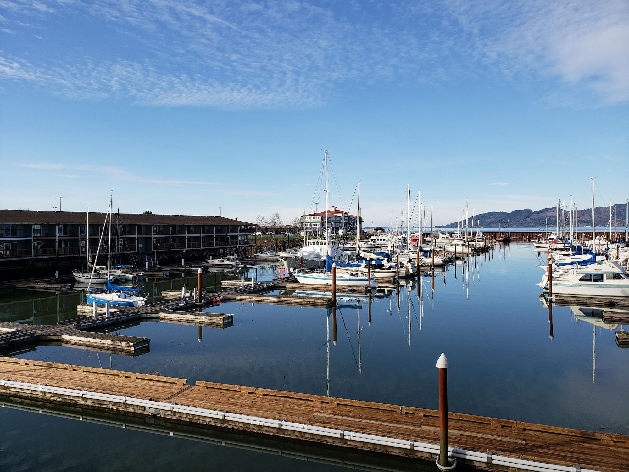 Astoria Riverwalk Inn — 4