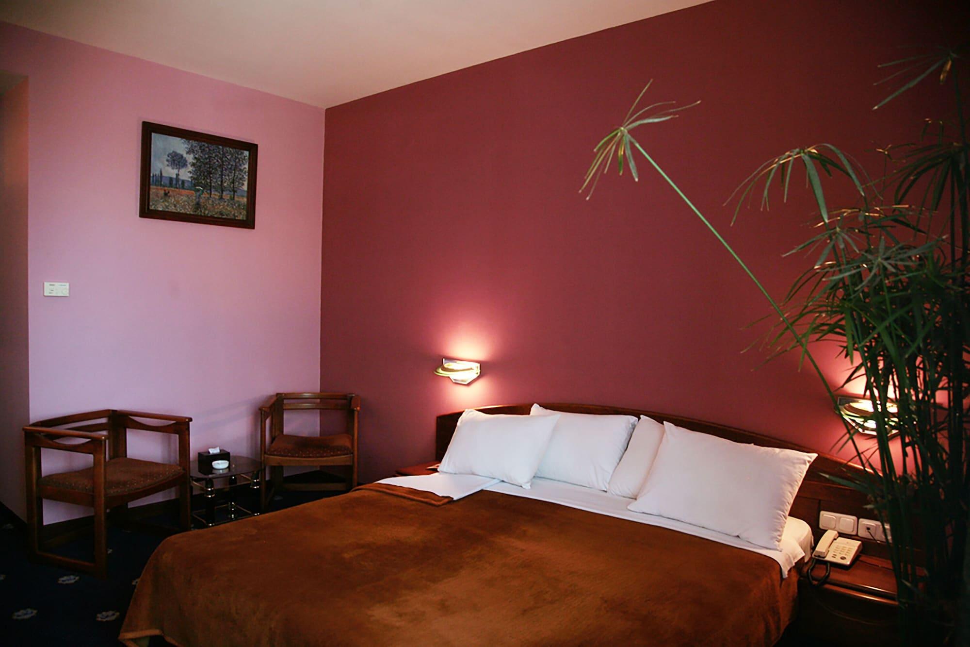 Ararat Hotel — 9