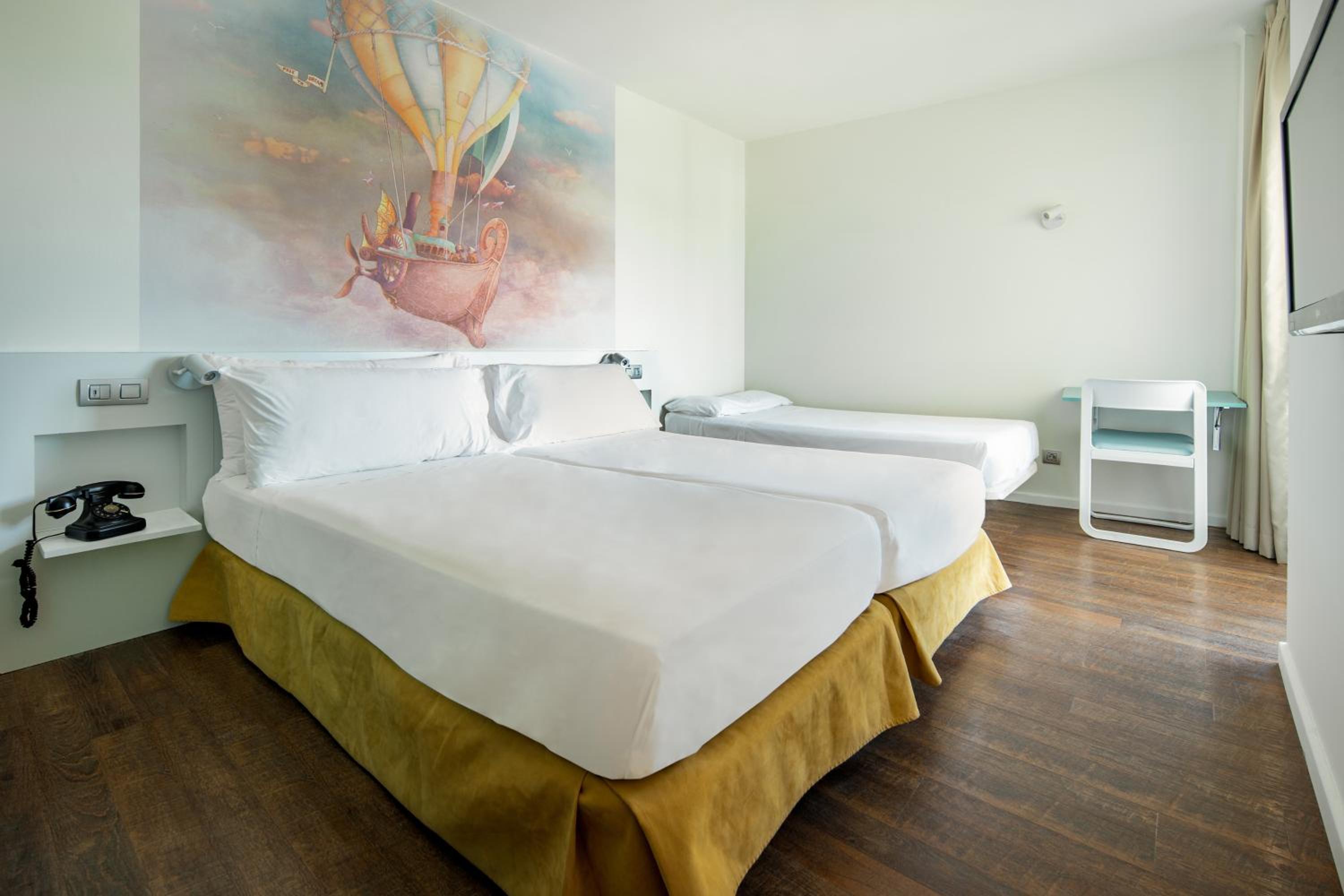 Hilton Garden Inn Dubai Mall Avenue — 10