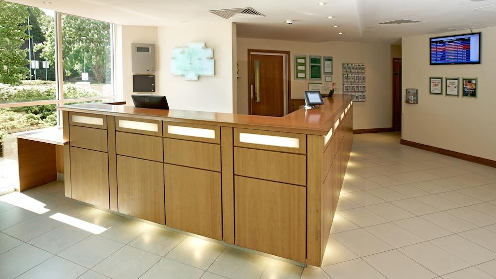 Holiday Inn Bristol Airport — 6