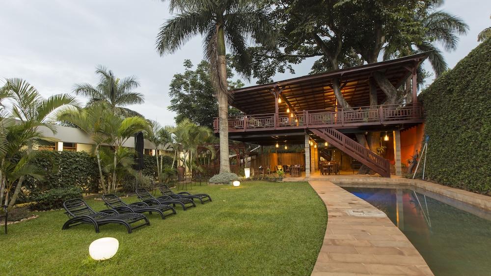 Humura Resort — 1