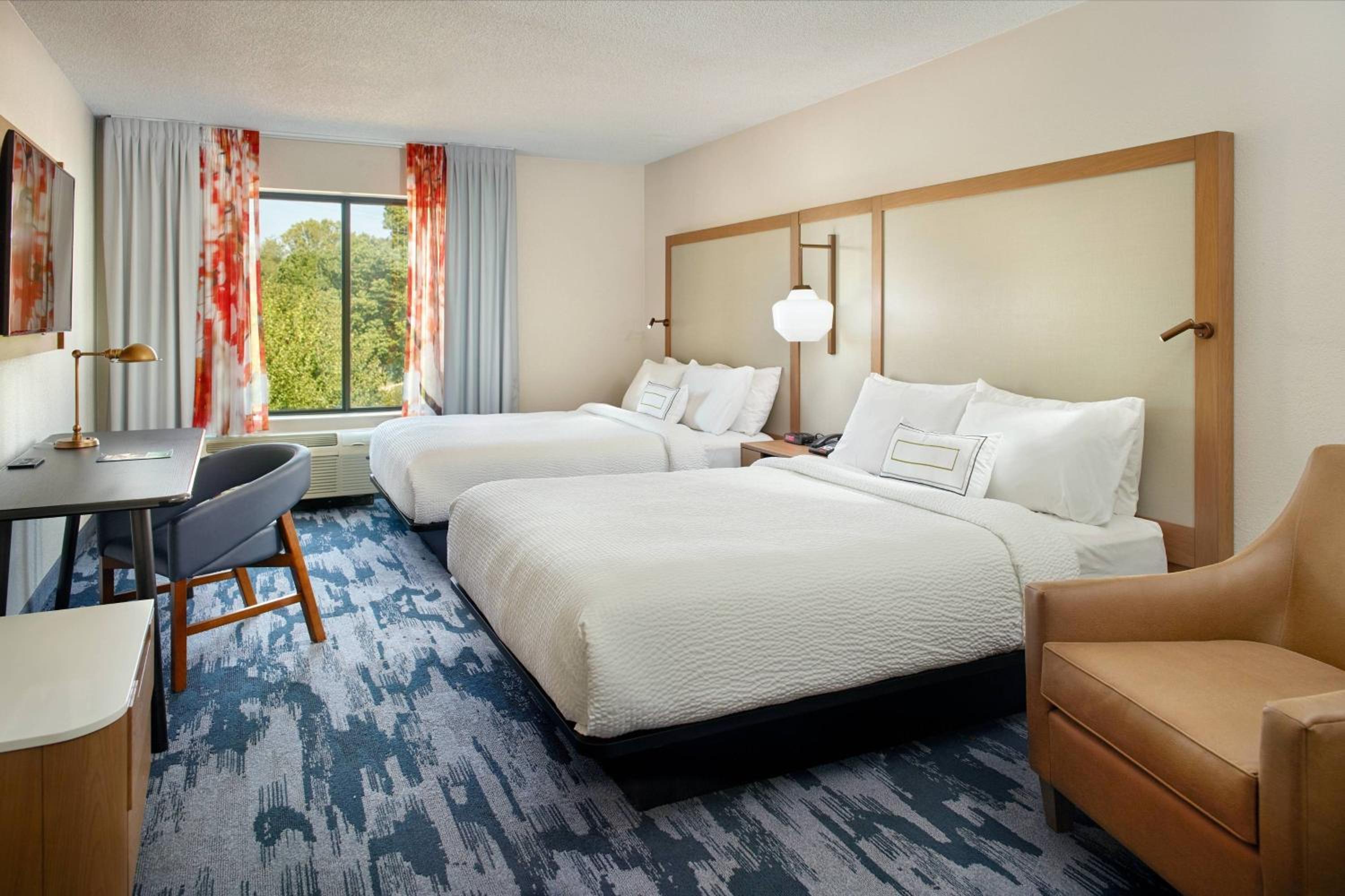 Fairfield Inn & Suites by Marriott Asheville South/Biltmore — 10