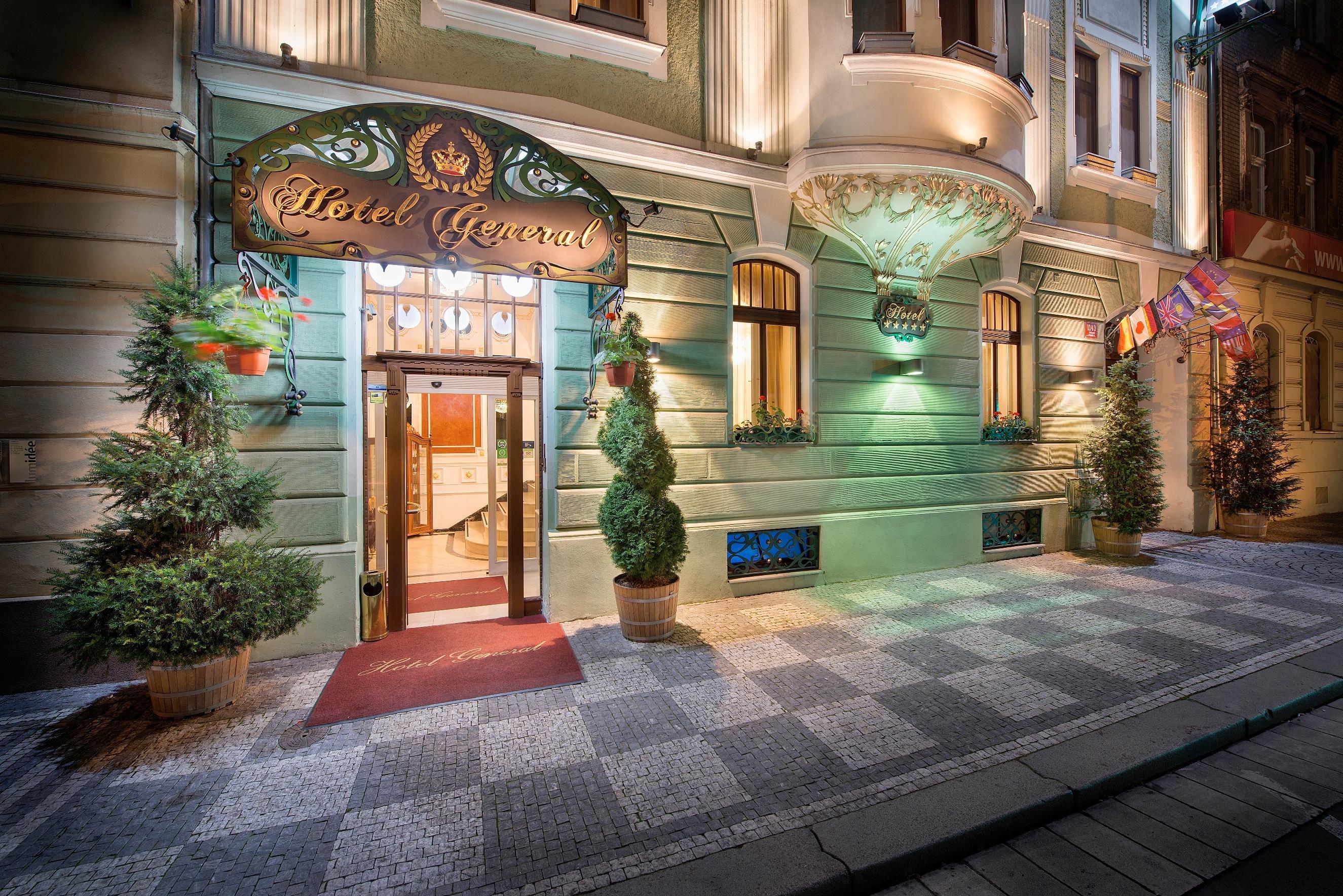 HOTEL GENERAL 113222 — 6
