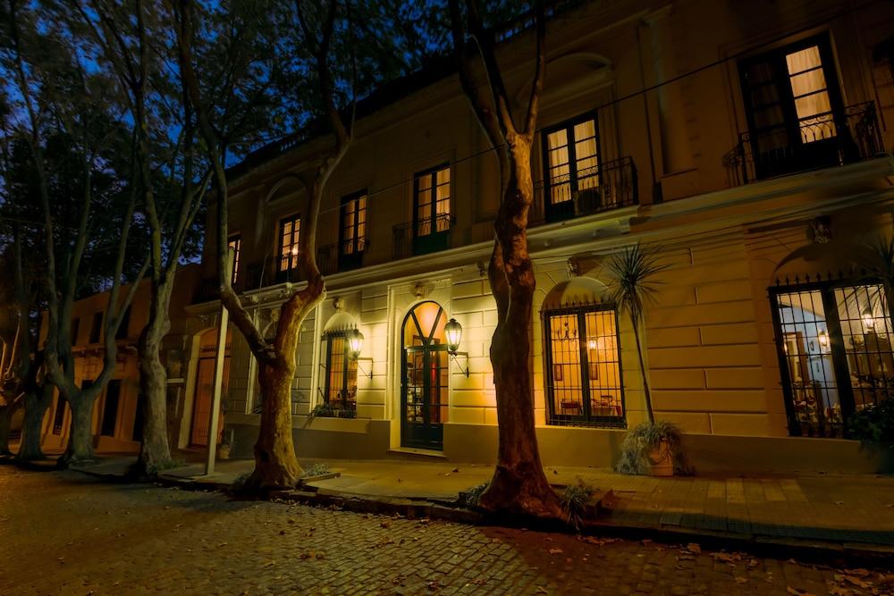 Don Antonio Posada — 10