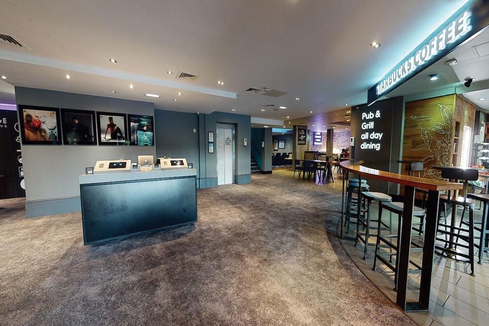 Village Urban Resort Manchester Bury — 6