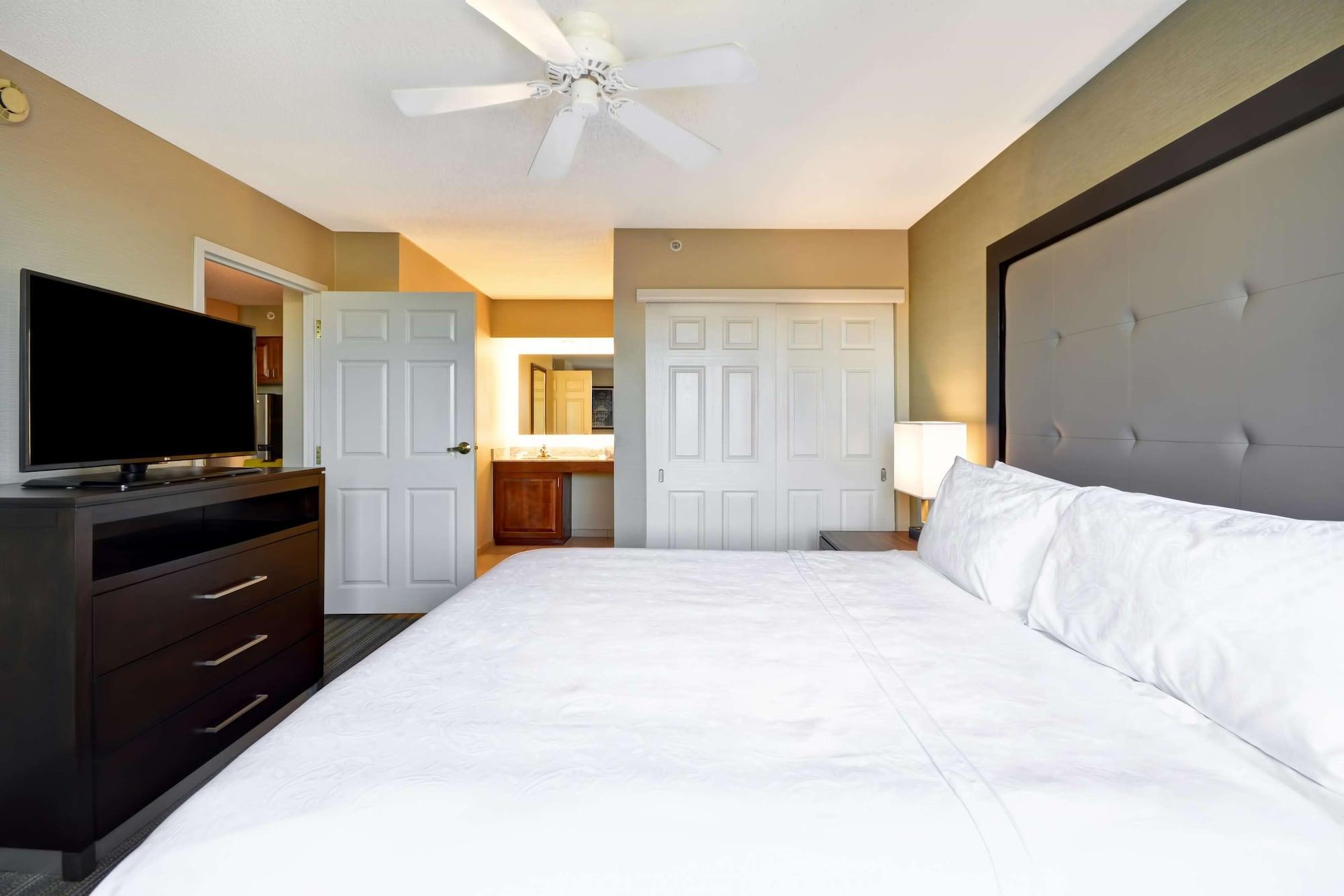 Homewood Suites Dulles-Int'l Airport — 8