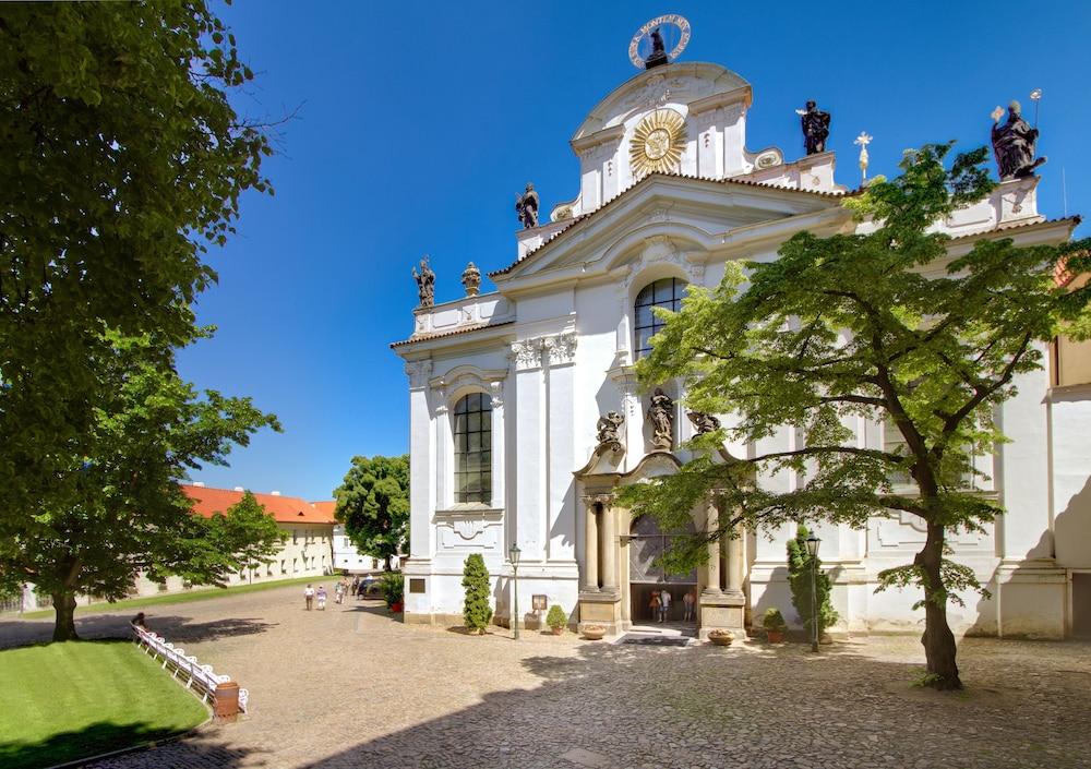 Monastery Hotel 99402 — 5