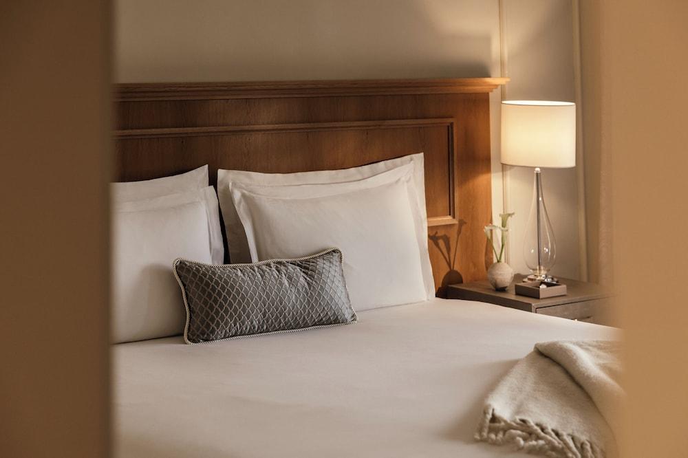 CORINTHIA PALACE HOTEL AND SPA — 1