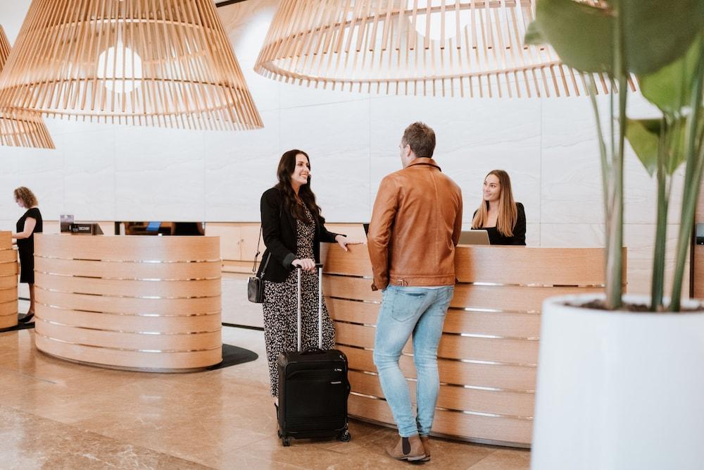 PAN PACIFIC PERTH — 9