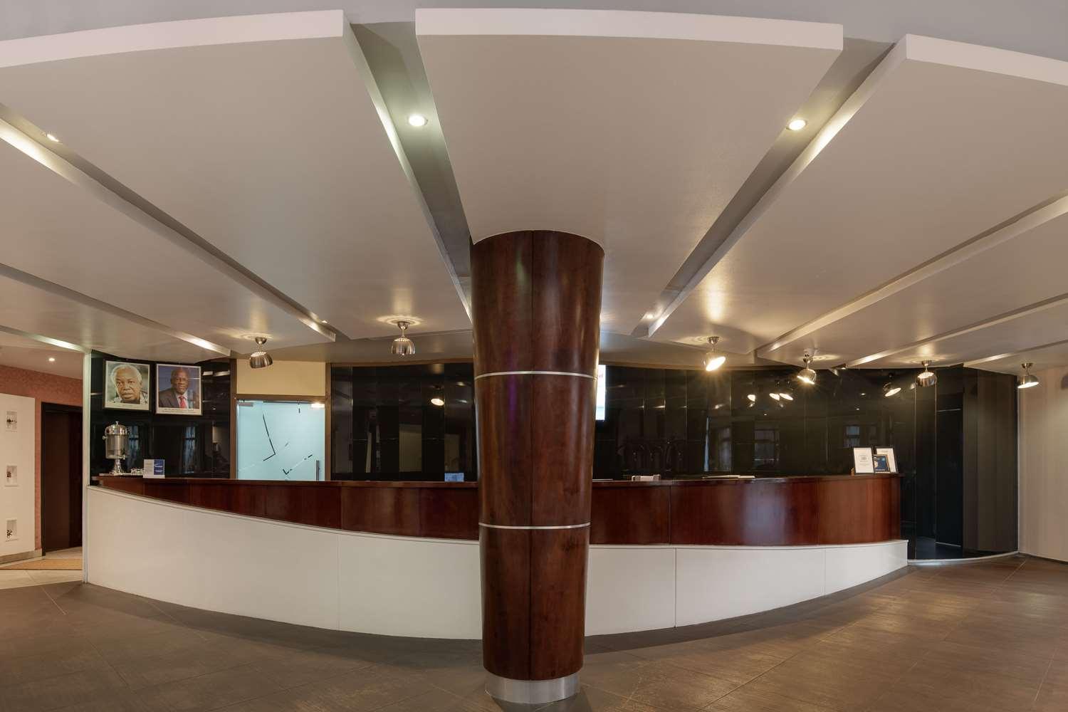 Peninsula Hotel Dar es Salaam — 6