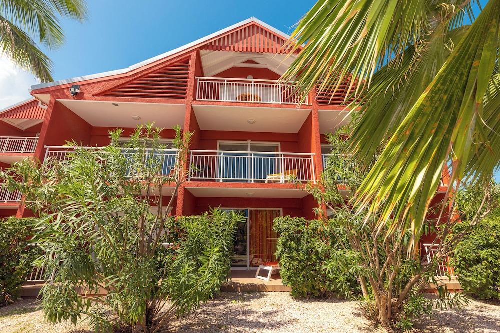 Palm Court at Orient Beach 896435 — 2