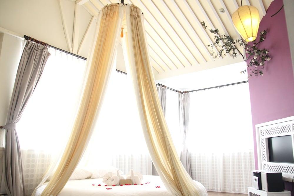 Orchid Hotel — 7