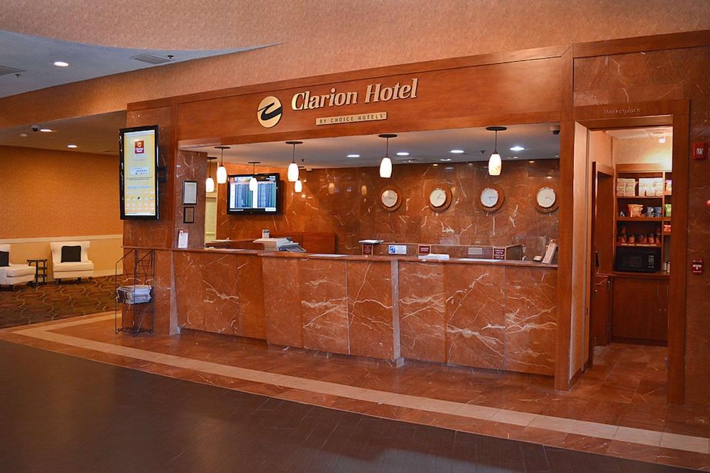 Clarion Hotel Philadelphia International Airport — 10