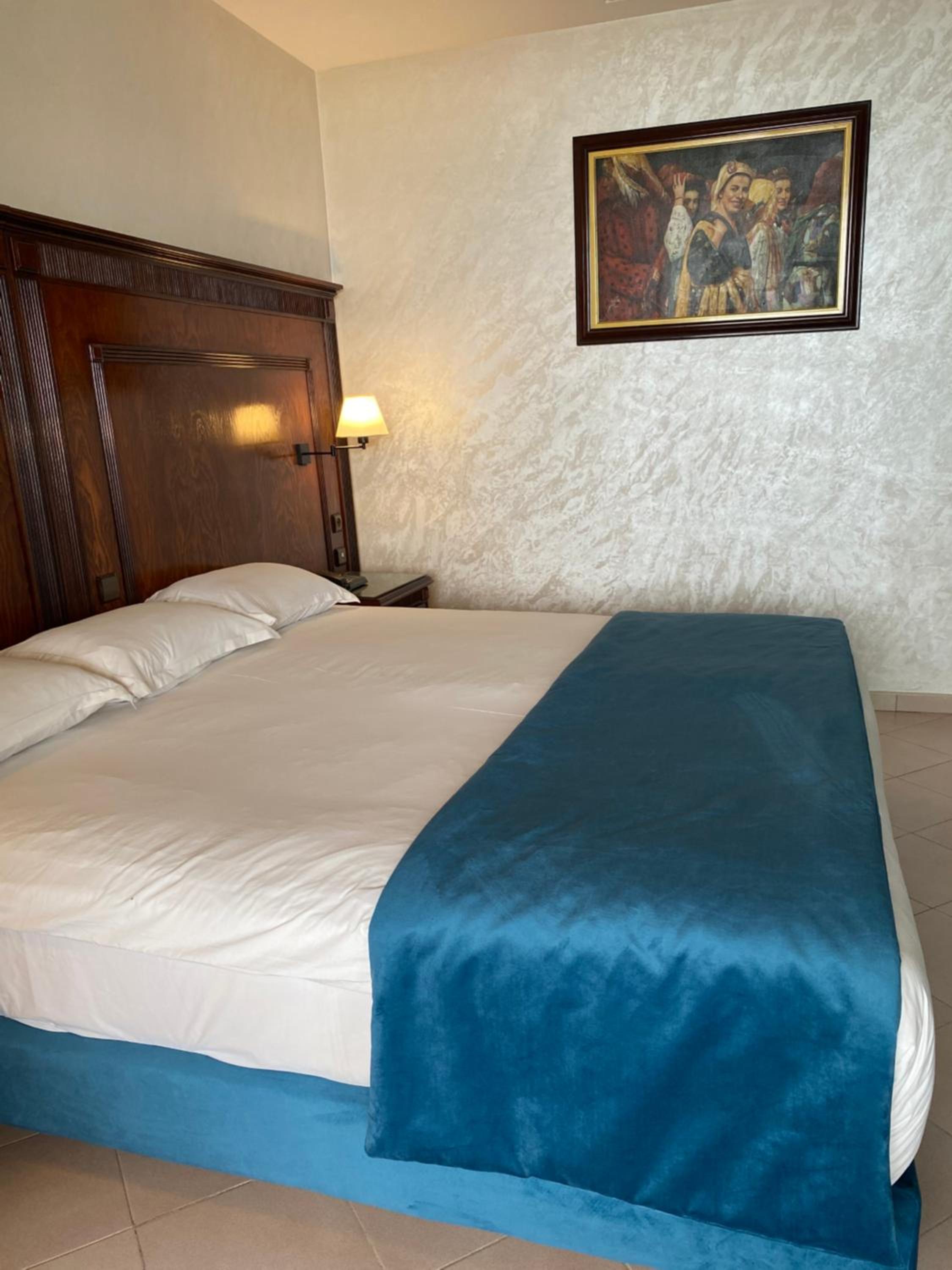 AZUR HOTEL — 9