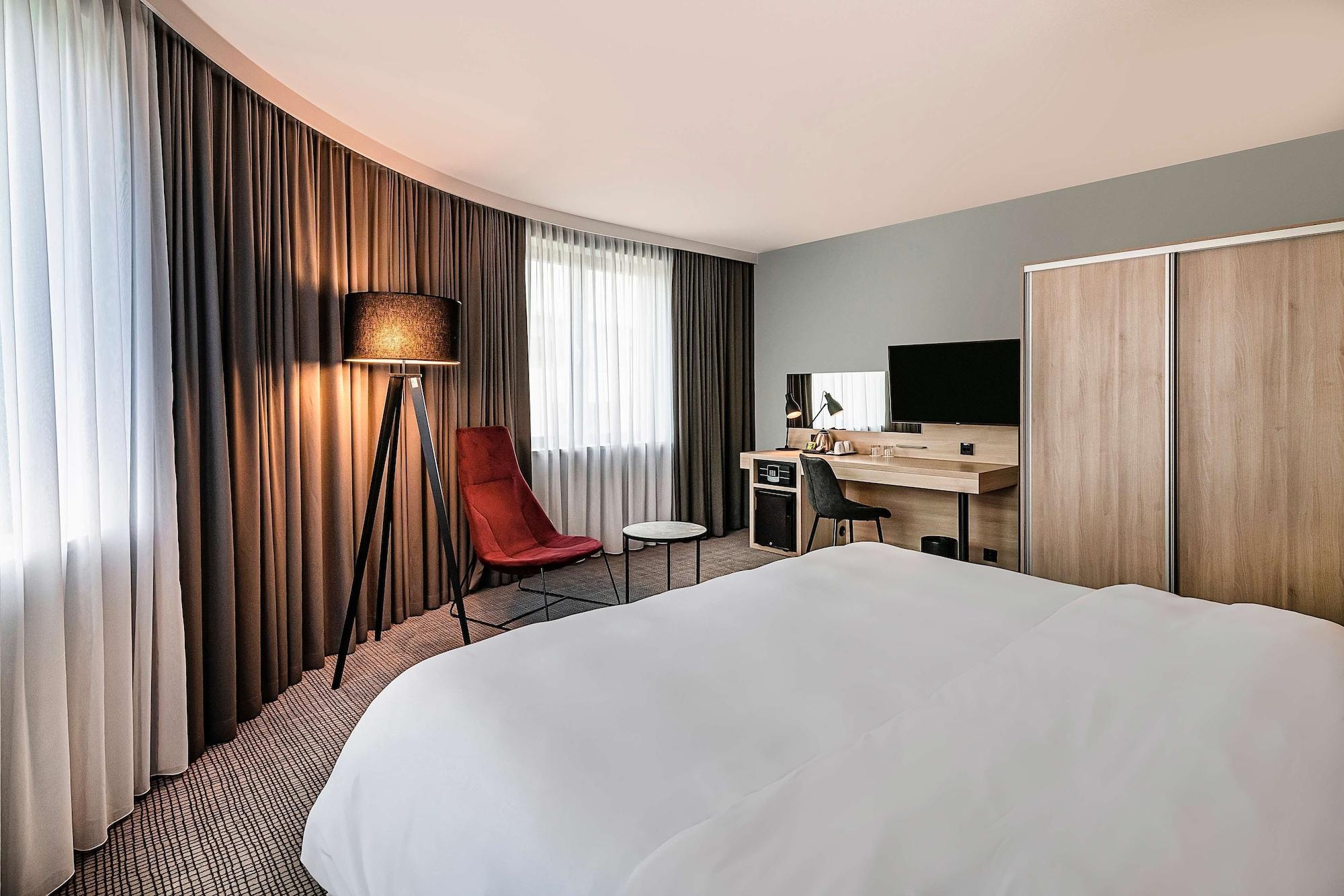 PARK INN BY RADISSON KRAKOW 132084 — 9