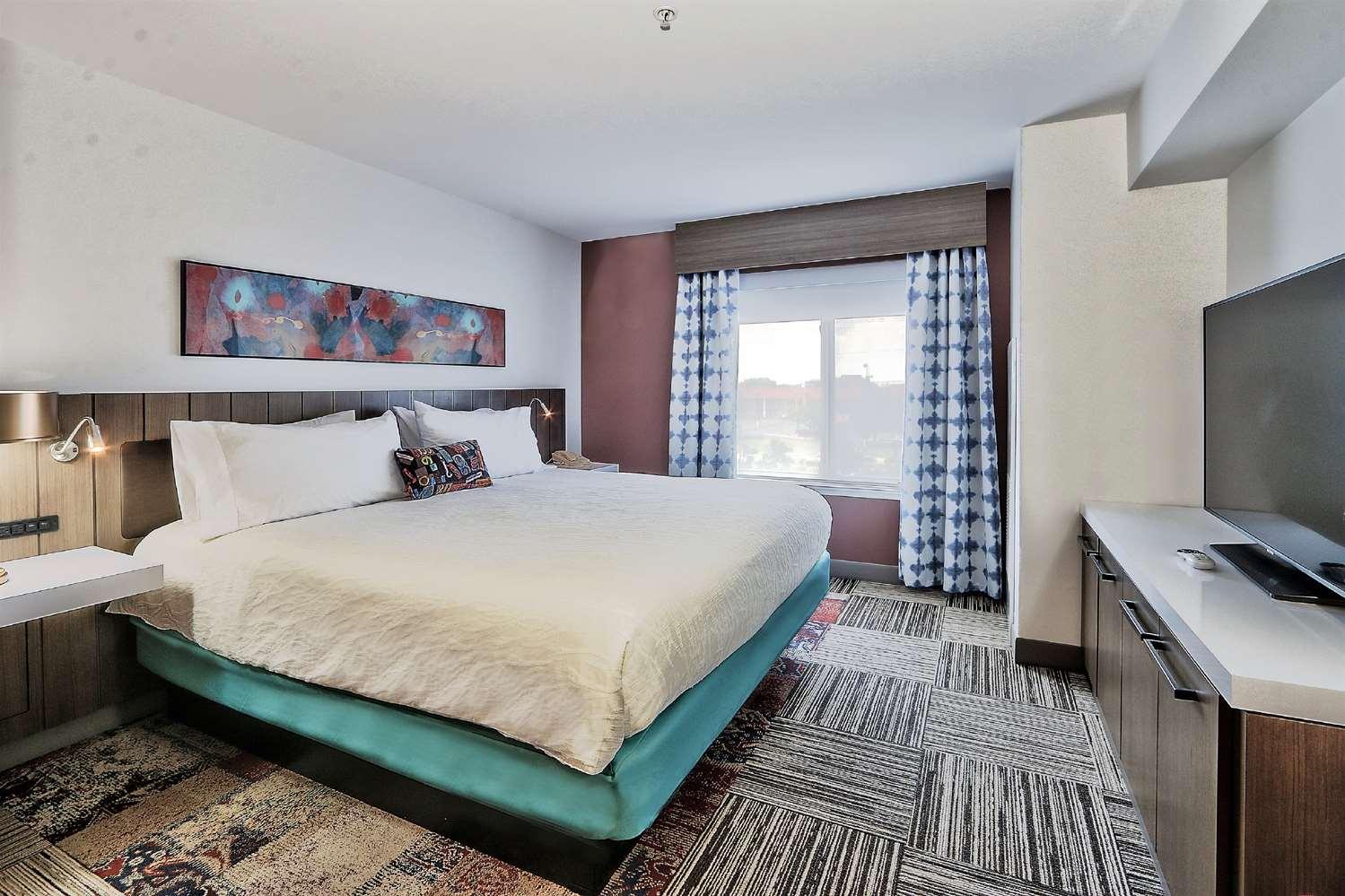 Hilton Garden Inn Albuquerque-Journal Center — 10