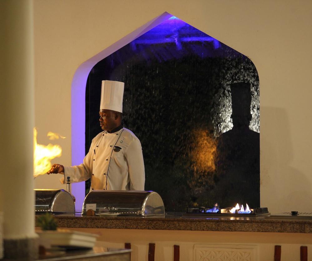 Bluebay Beach Resort & Spa — 3