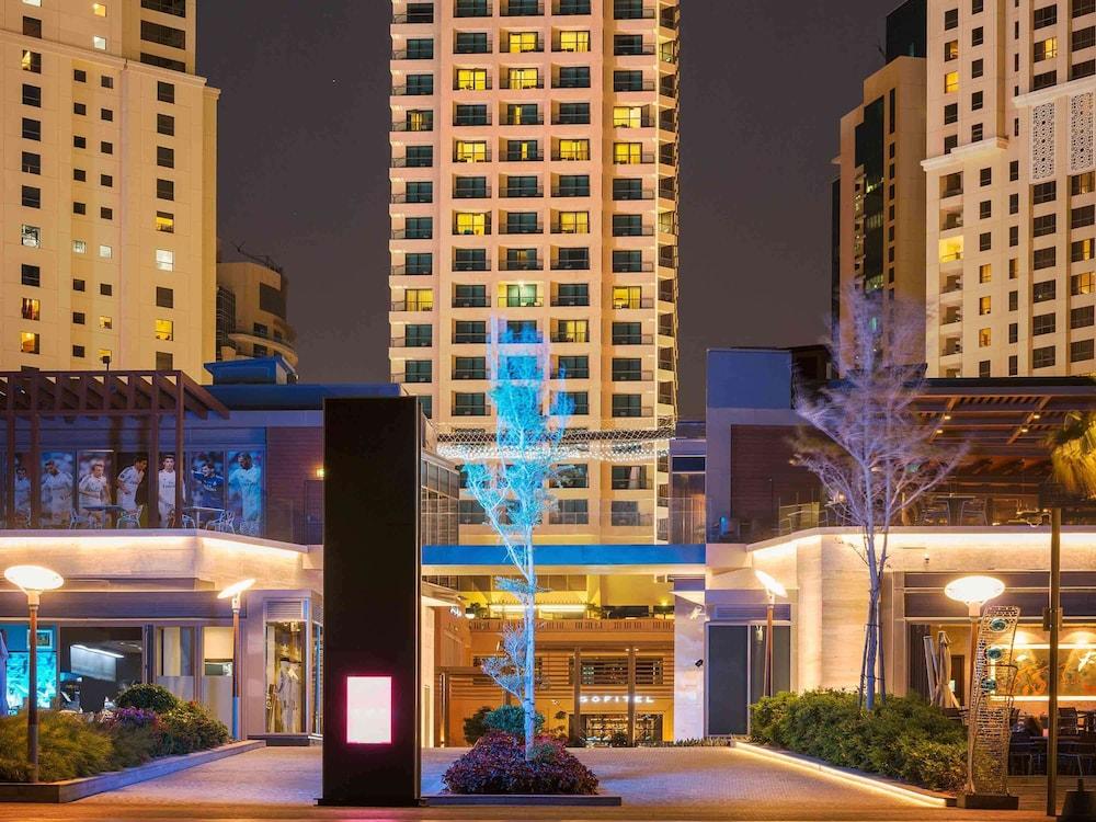 Sofitel Dubai Jumeirah Beach Hotel — 2