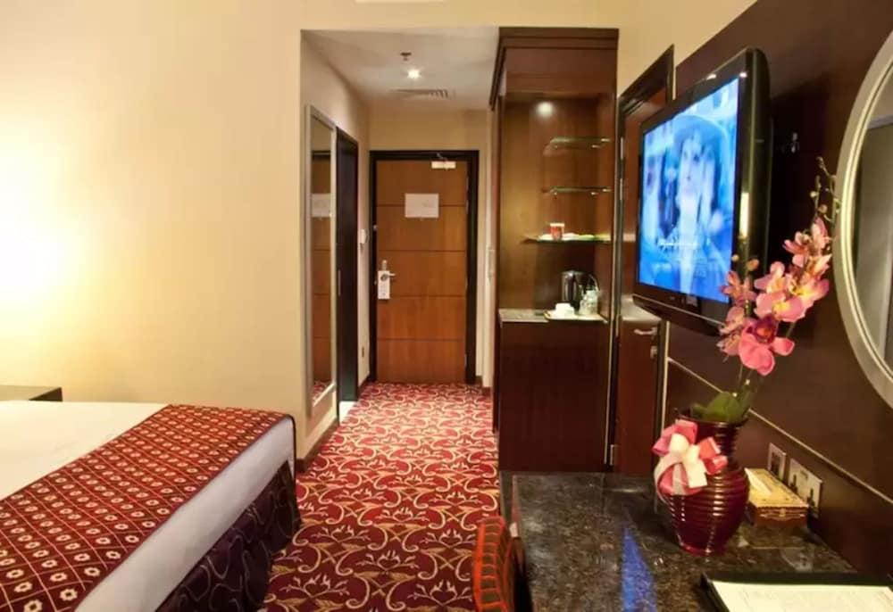 Ramee Rose Hotel — 9