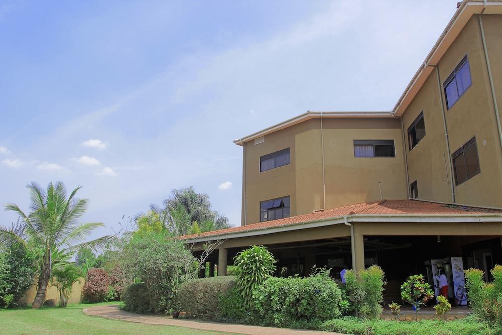 Royal Suites — 4