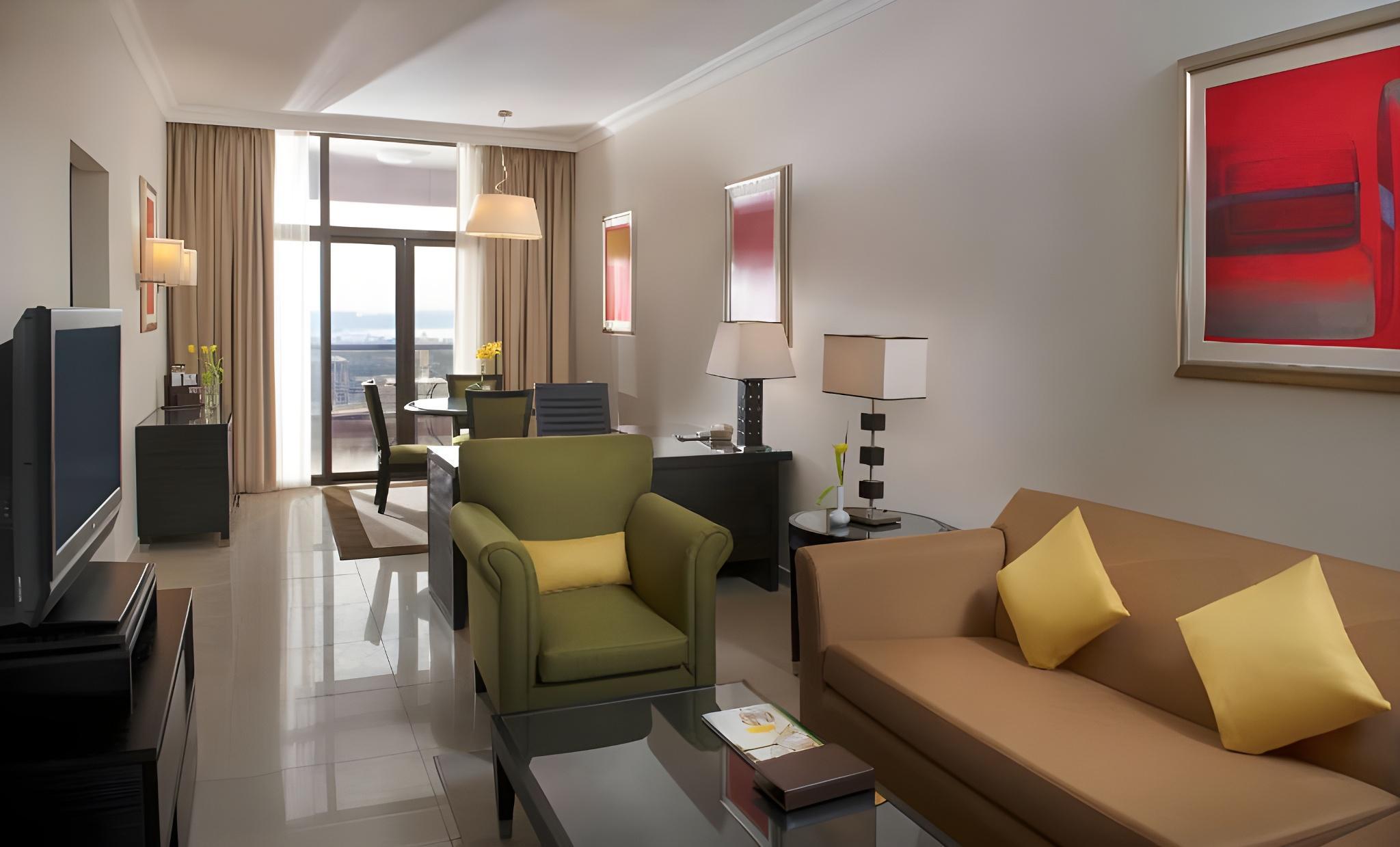 Two Seasons Hotel & Apartments Dubai