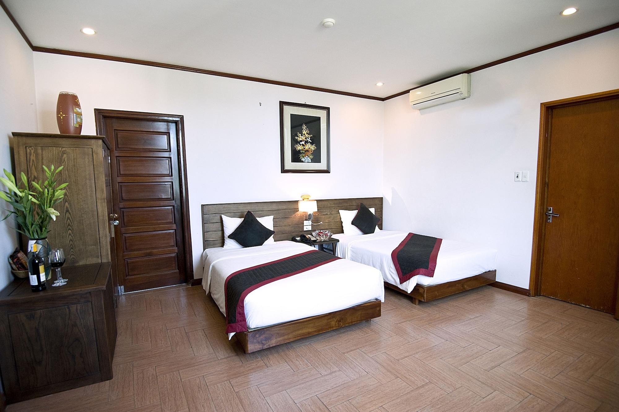 City Bay Hotel — 6