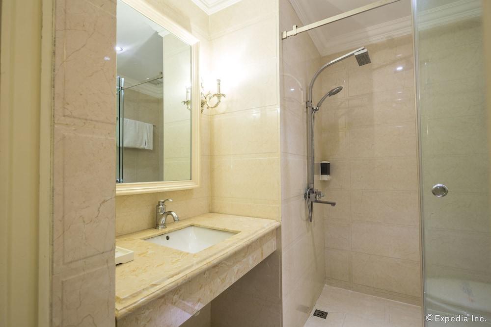 Me Saigon Boutique Hotel — 8