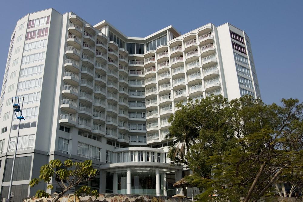 NOVOTEL HA LONG BAY — 3