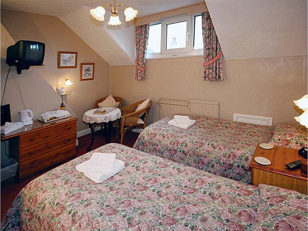 The Farthings Guest House — 7