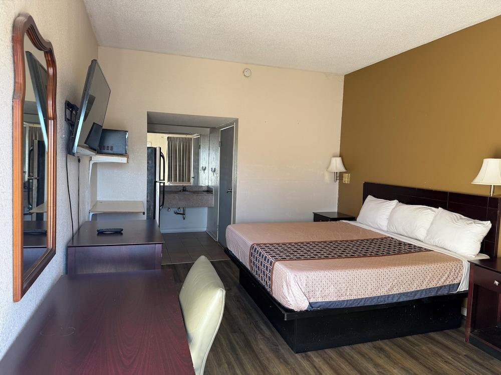 Budgetel Inn and Suites Fort Gordon Augusta — 8