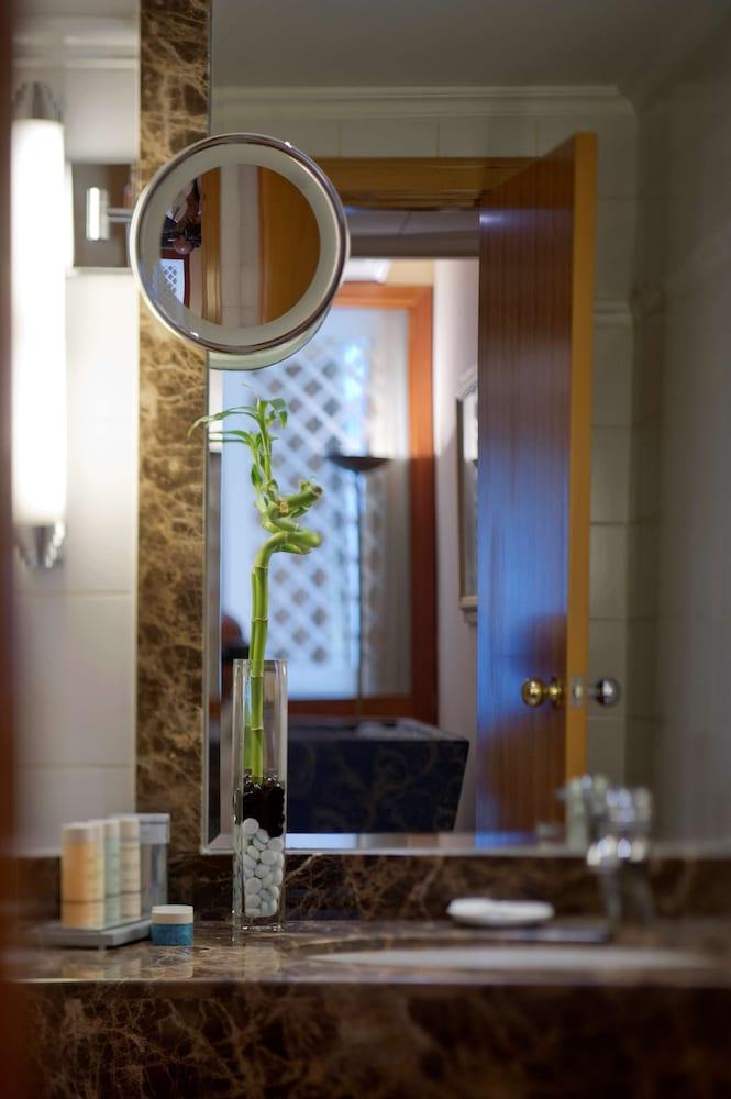 Radisson Blu Martinez Beirut — 9