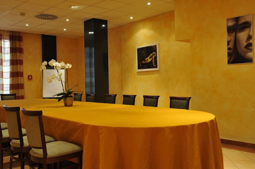 Hotel Caesar Prague 111692 — 10