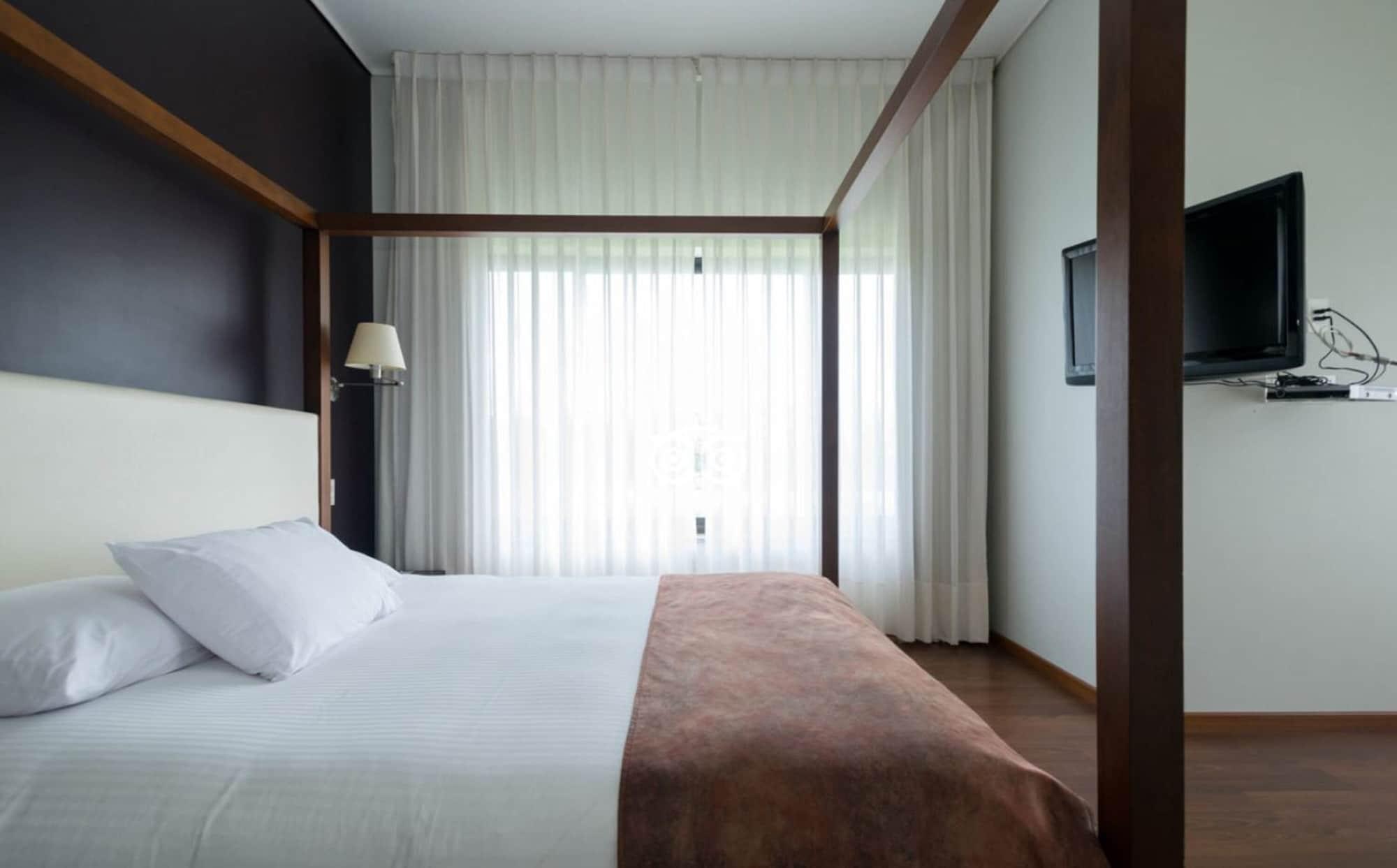 Regency Park Hotel — 9