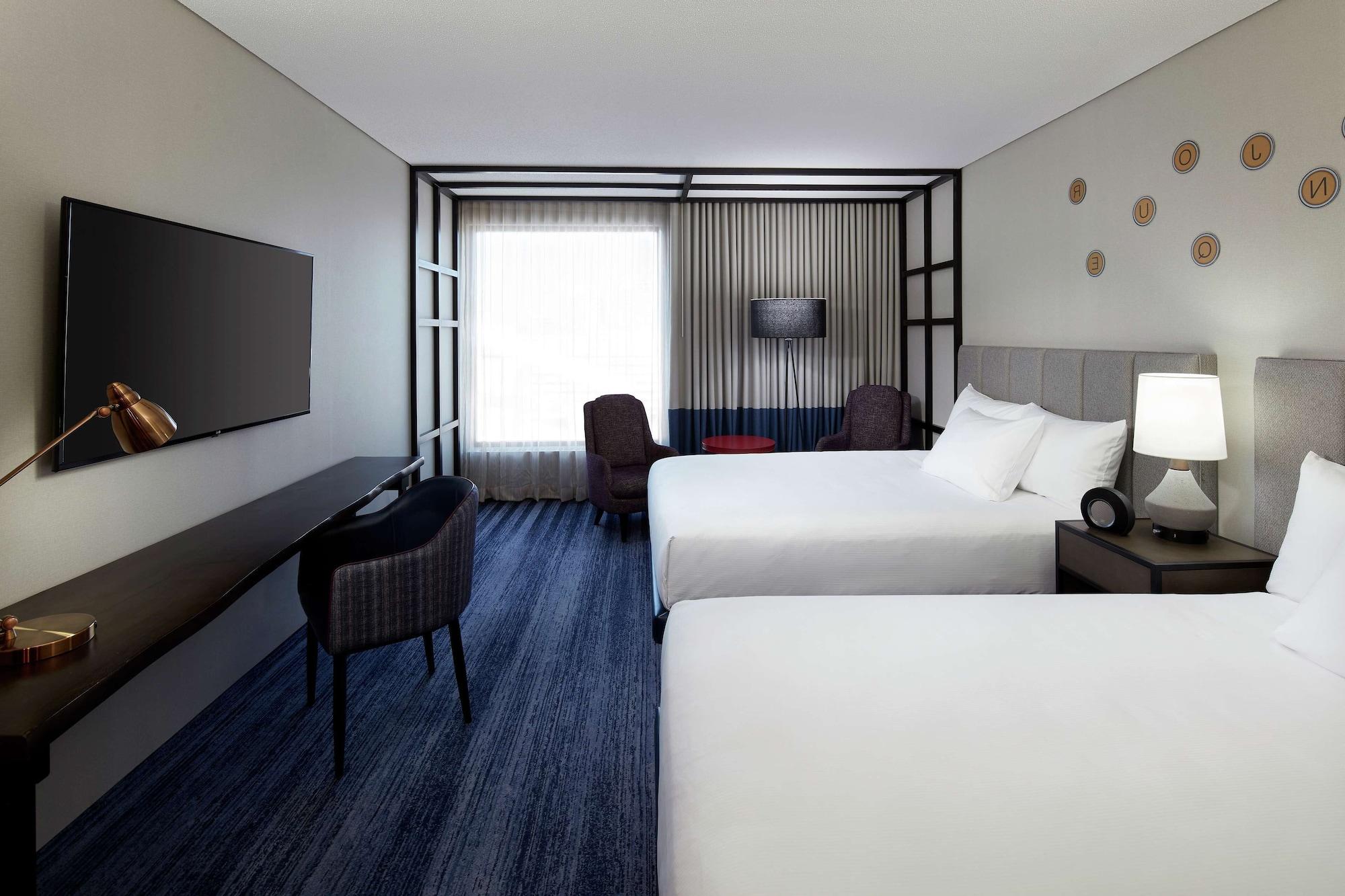 DoubleTree by Hilton Montreal — 10