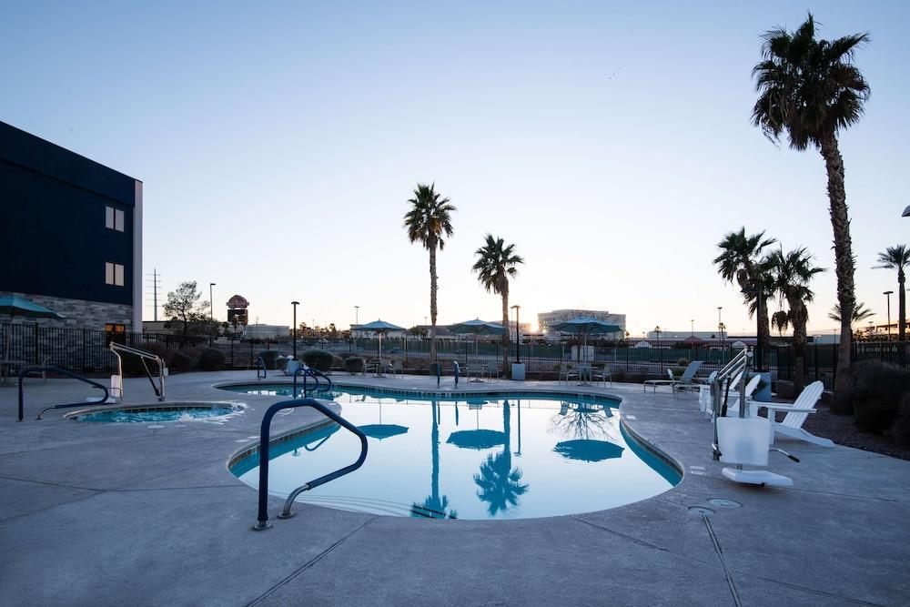 Hampton Inn & Suites Las Vegas-Henderson — 5
