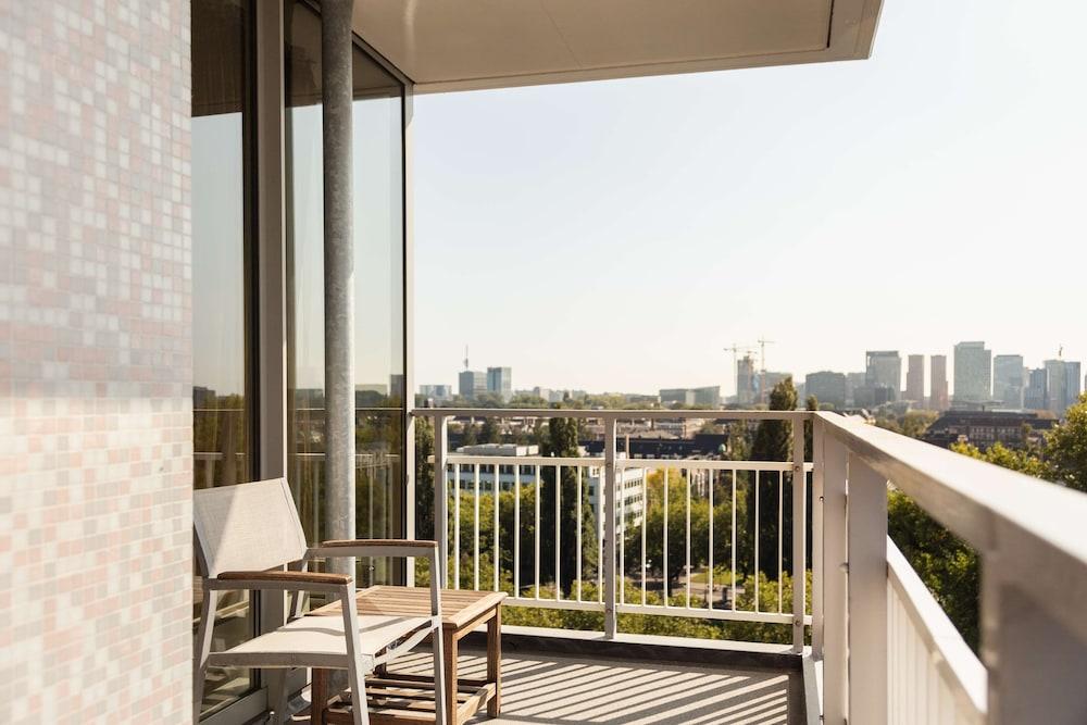 Hilton Amsterdam — 4