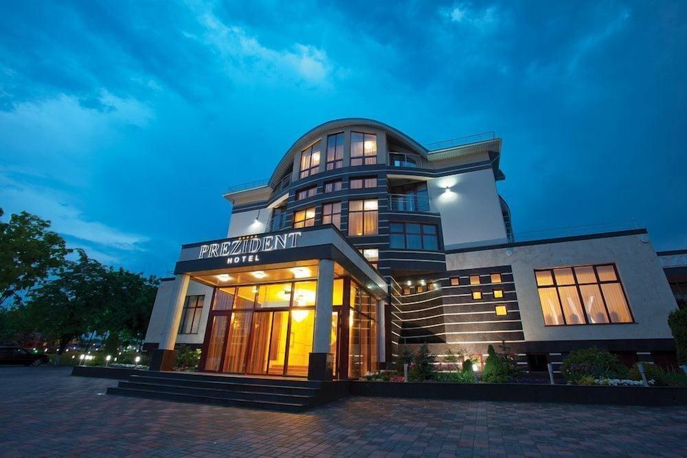 Prezident Hotel, Chisinau