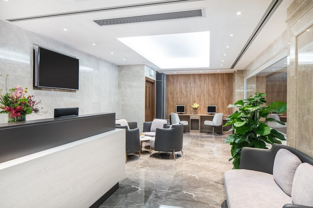 HOLIDAY INN MACAU — 10
