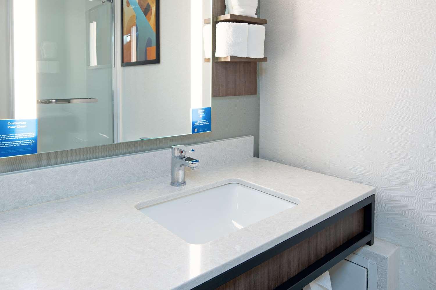 Hilton Garden Inn Albuquerque Airport — 1