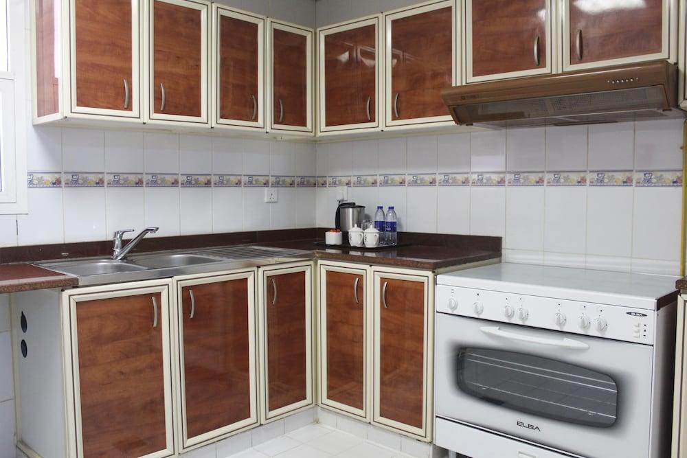 EAST COAST HOTEL APARTMENTS — 4