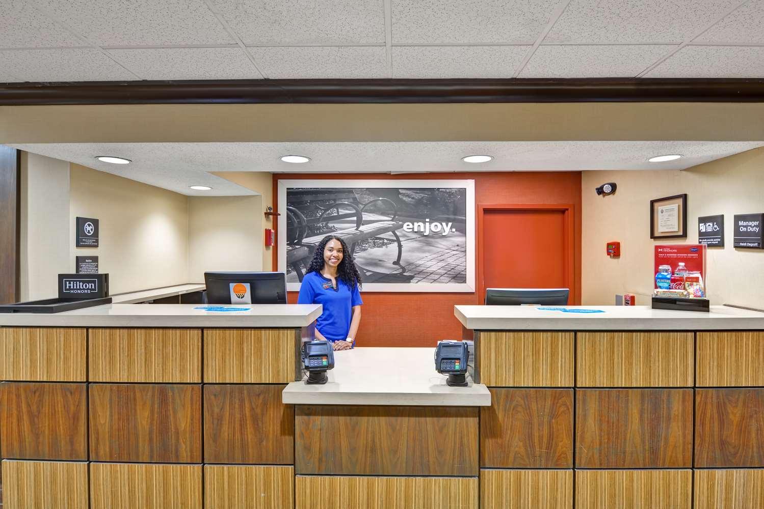 Hampton Inn Albany-Wolf Road — 8
