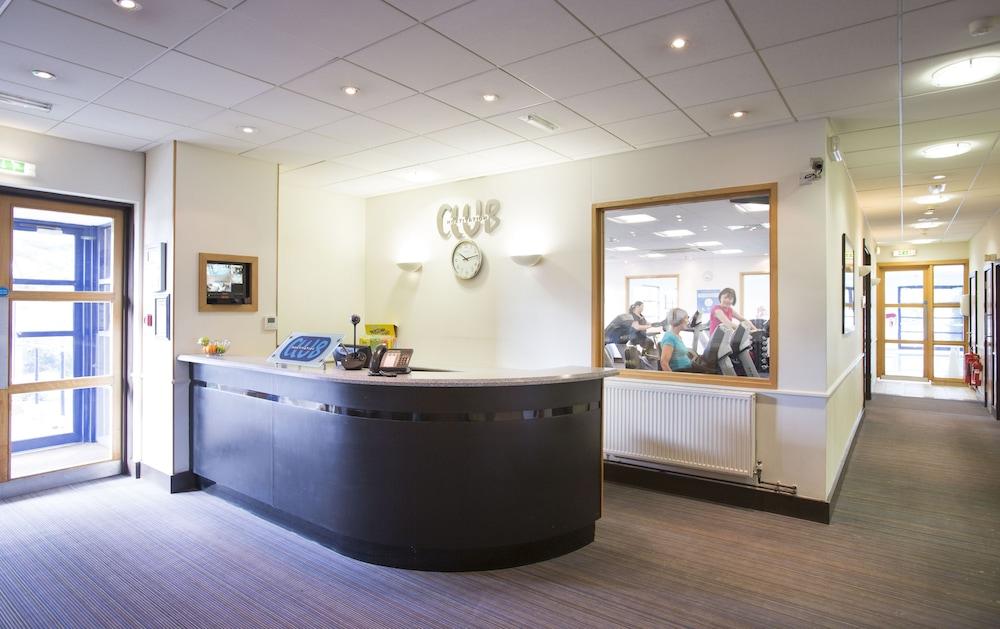 HOLIDAY INN LUTON-SOUTH M1 JCT 9 — 2