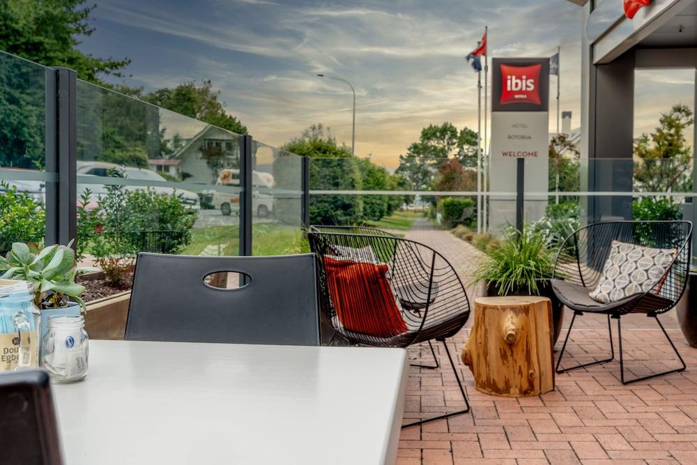 IBIS ROTORUA — 8