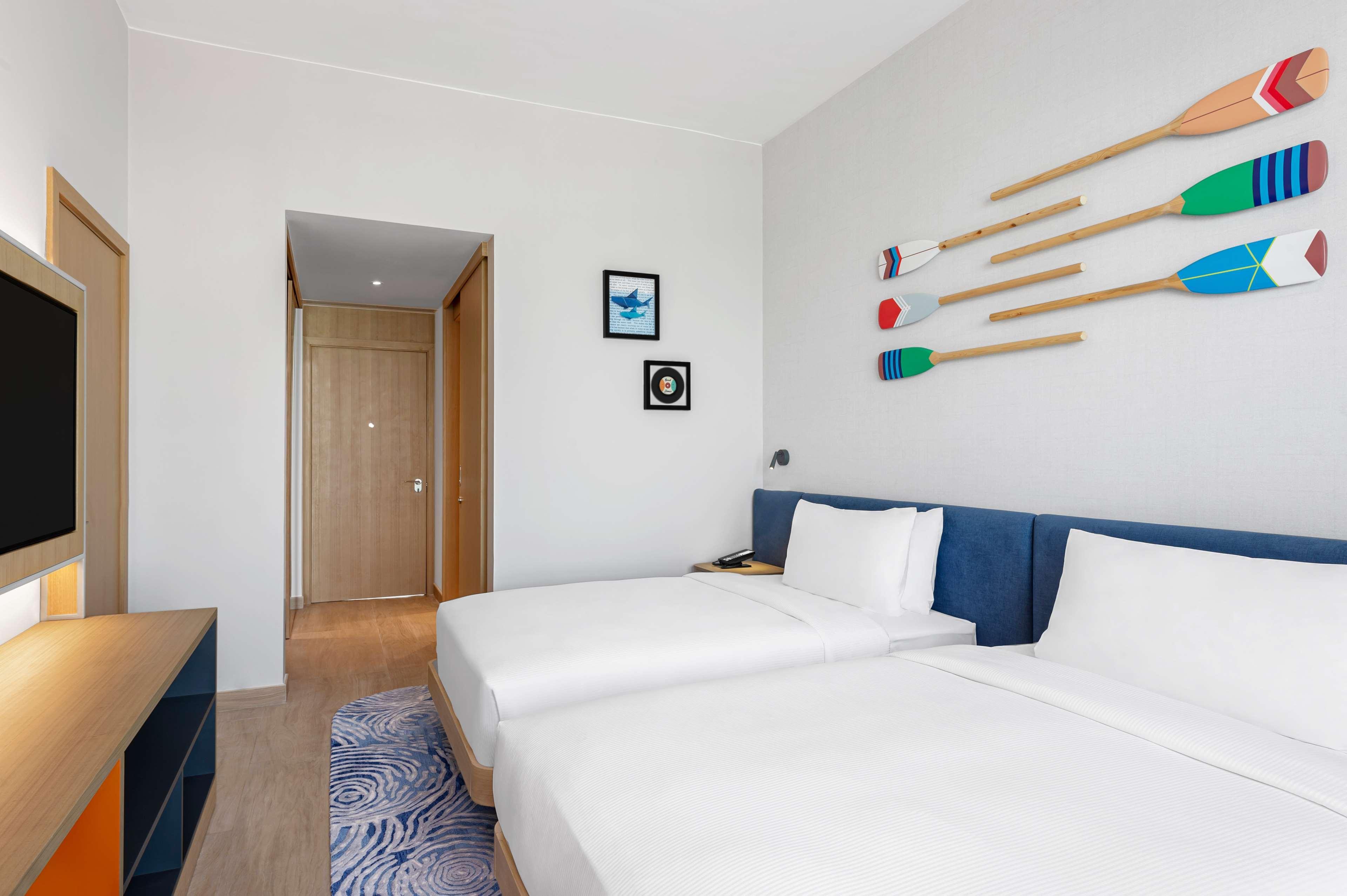 Hampton By Hilton Marjan Island — 5