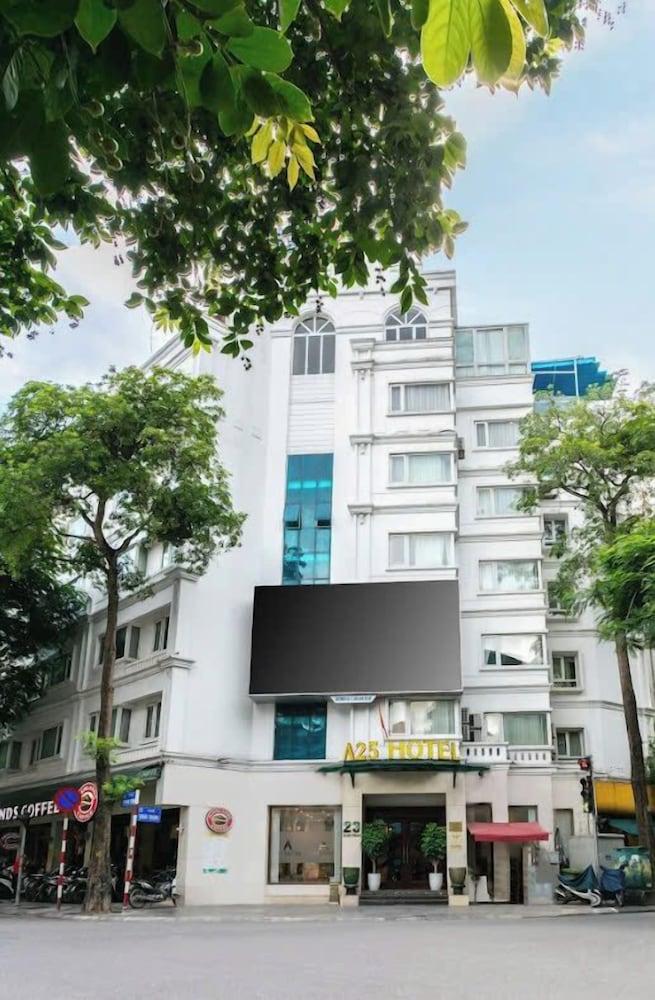 A25 Hotel - 23 Quan Thanh — 1